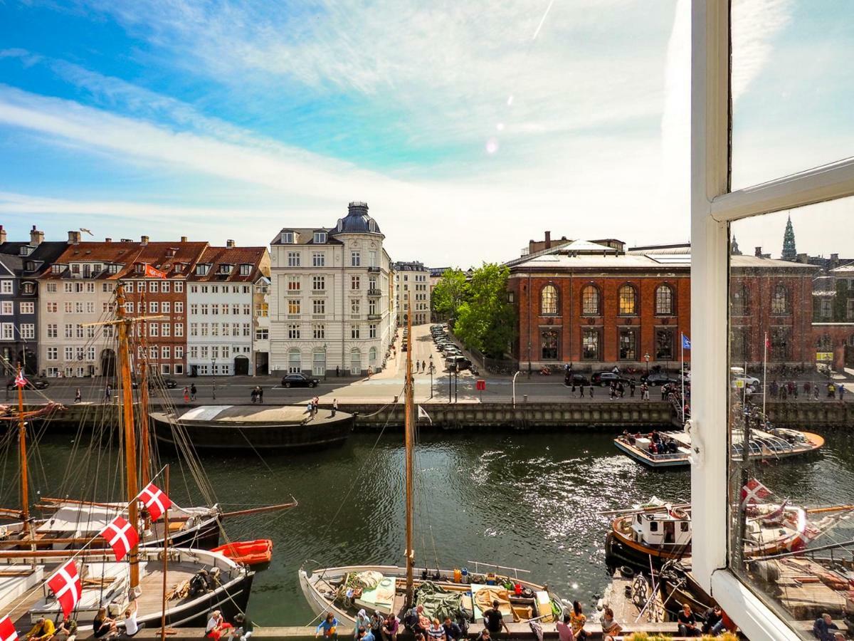 Colourful Nyhavn Experience Copenhagen
